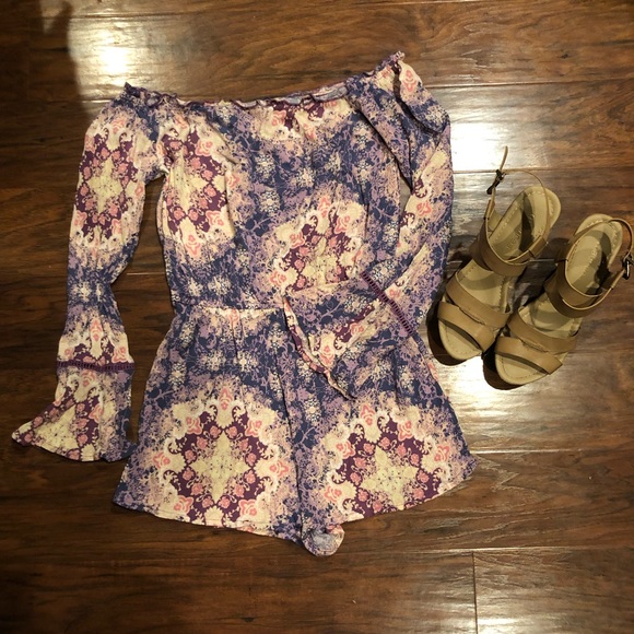 En Creme Pants - 💖 Boutique Brand (En Créme) Off Shoulder Romper